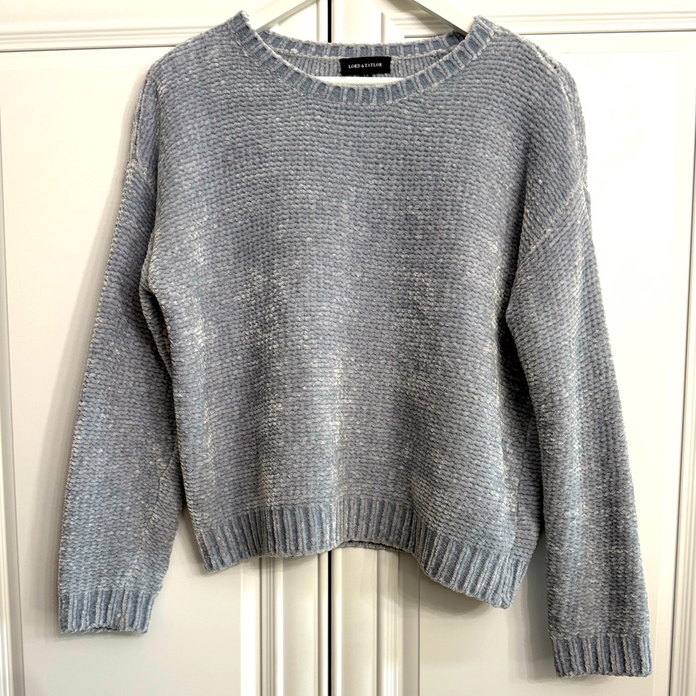Lord & Taylor Size Small Light Blue Long Sleeve Crew Neck Chenille Sweater